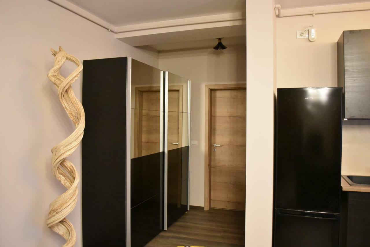Wood Central Apartment Temesvár Kültér fotó
